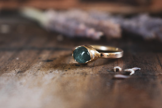 Indicolite Tourmaline & Gold Organic Ring