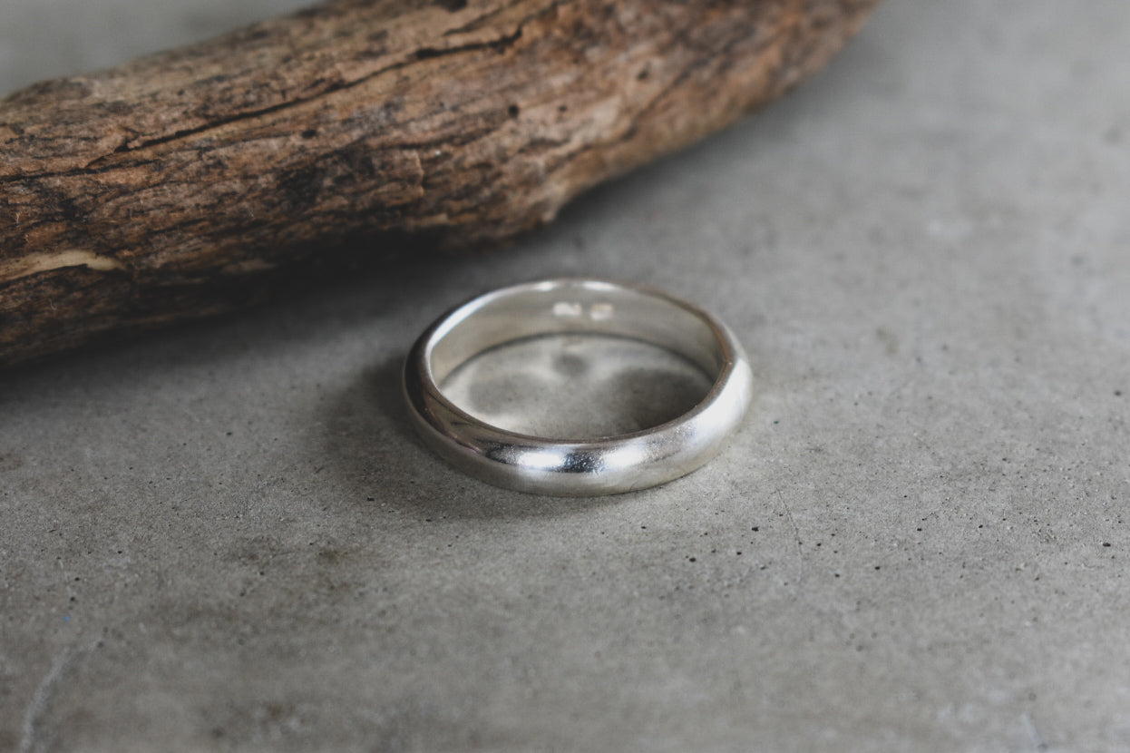 Chunky Silver D-shaped Ring