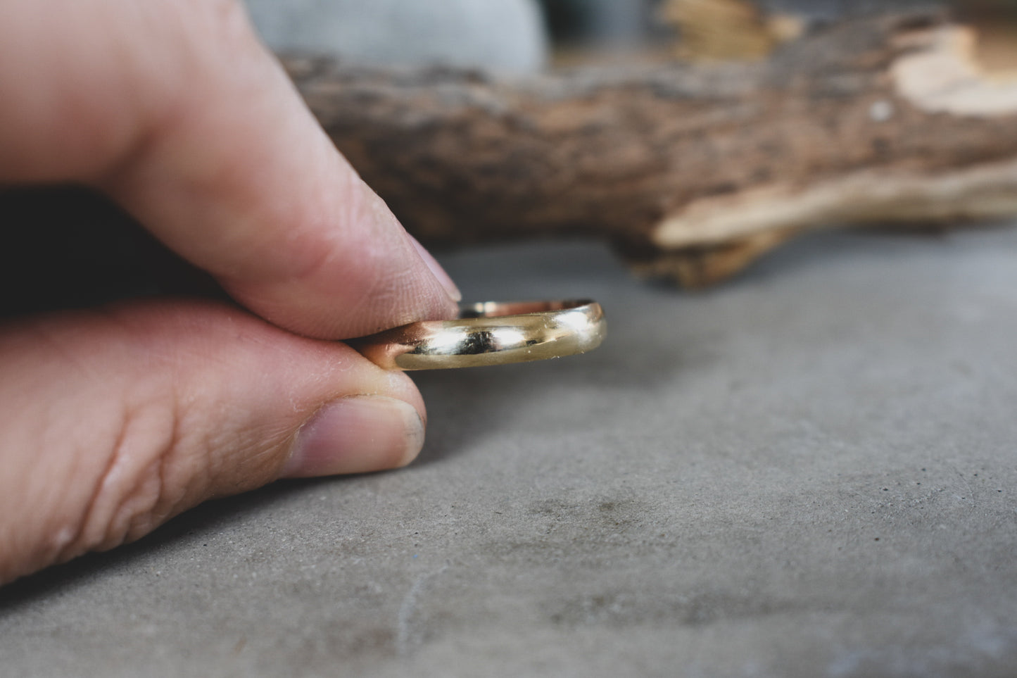 Gold ring, 4mm D shape