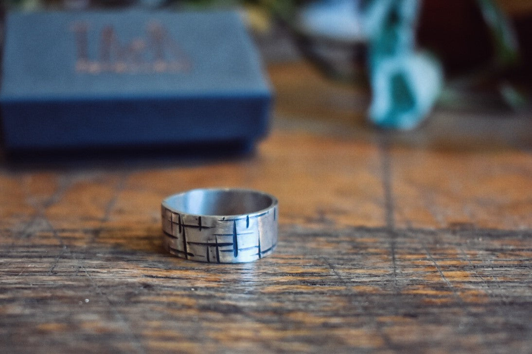 A Maze In 8mm Ring