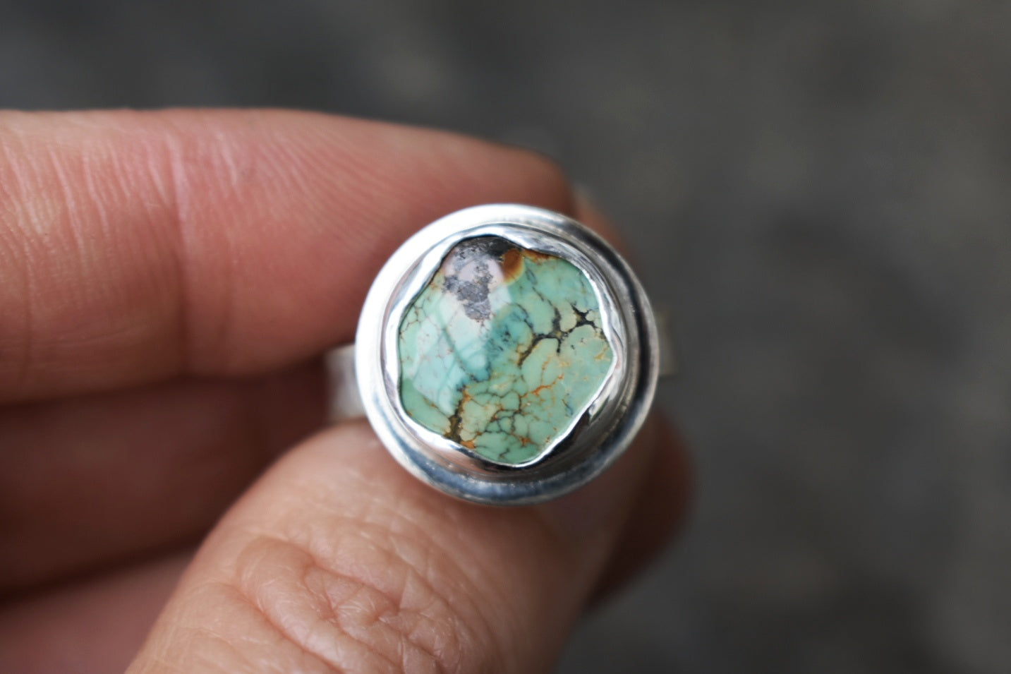 Round Wave Ring; Choose your favourite stone