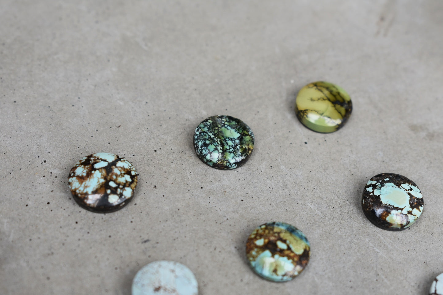Round Wave Ring; Choose your favourite stone