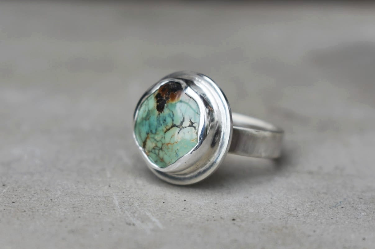 Round Wave Ring; Choose your favourite stone