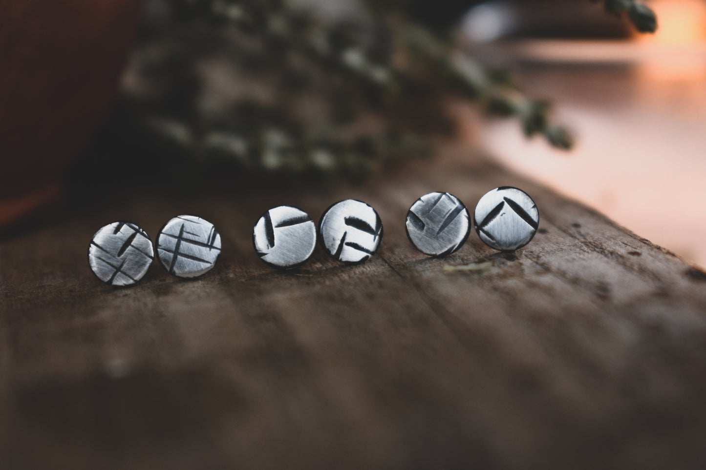 5mm 'A Maze In' Studs