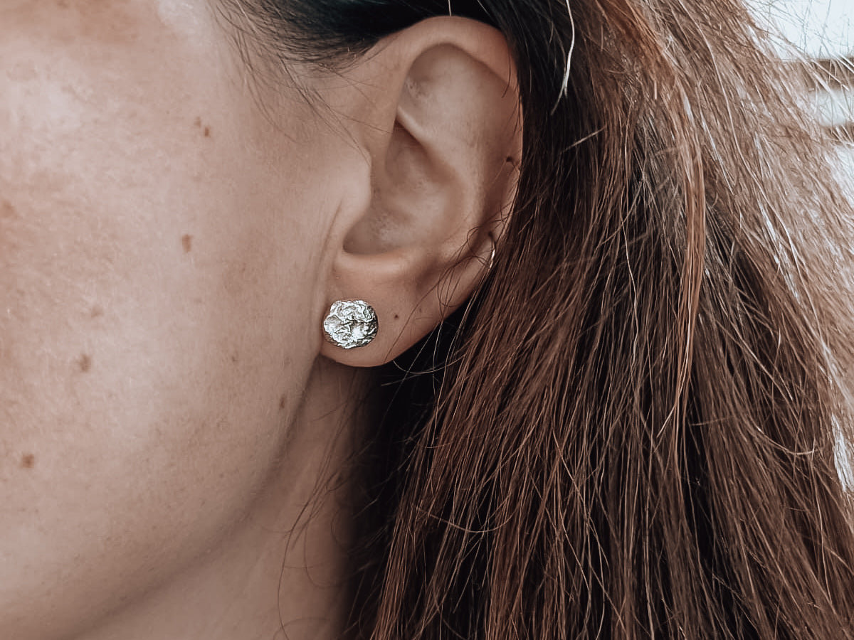 Rock studs