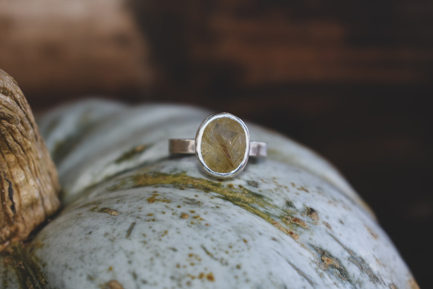 Golden Leaves Quartz Ring